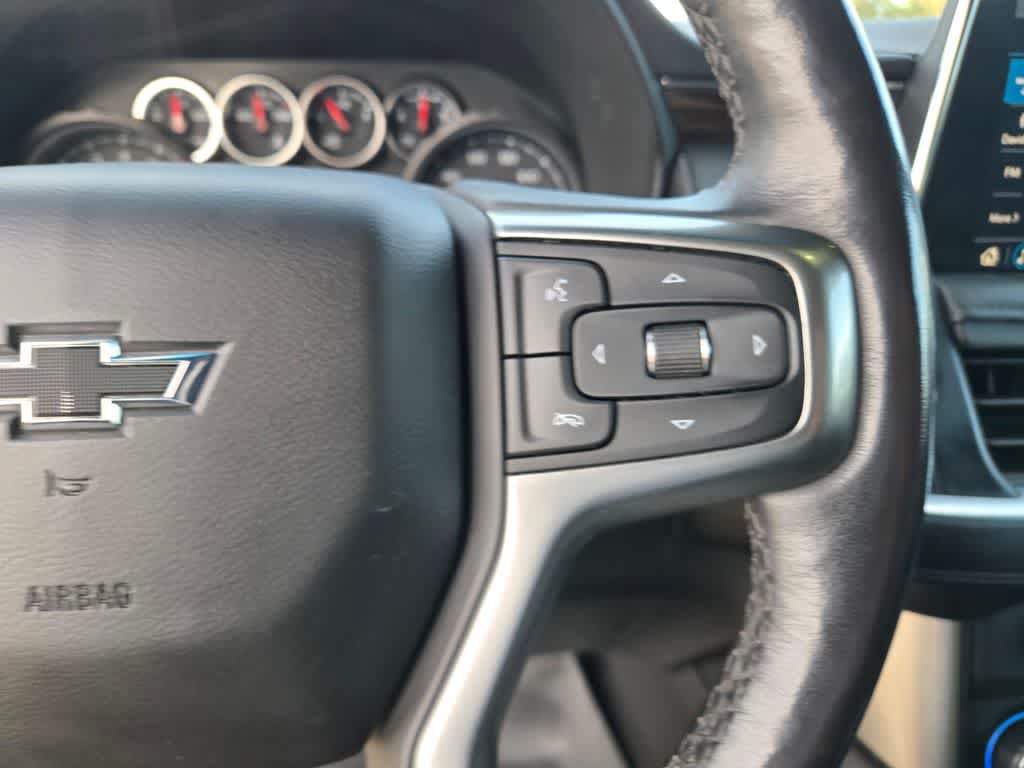 Used 2021 Chevrolet Tahoe Z71 w/ Luxury Package AWD/4WD image 20