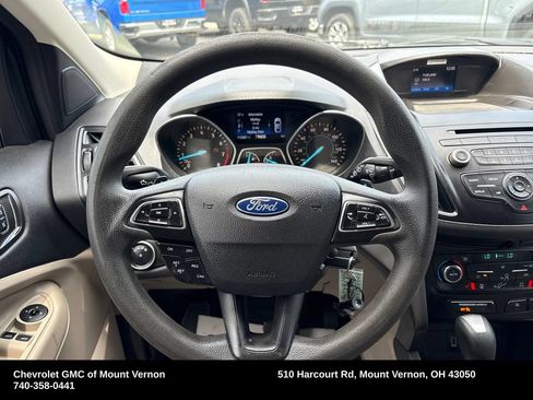Used 2017 Ford Escape SE w/ SE Cold Weather Package AWD/4WD image 17