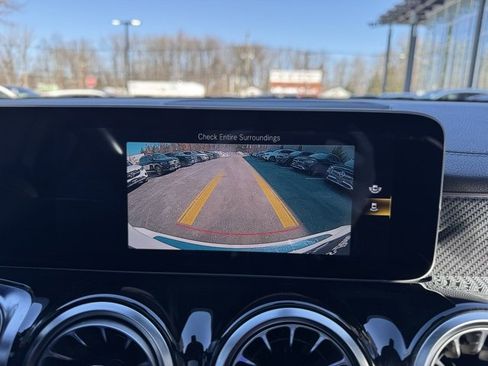 Certified 2021 Mercedes-Benz GLB 250 4MATIC image 25