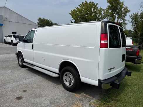 Used 2020 Chevrolet Express 2500 w/ Driver Convenience Package image 3