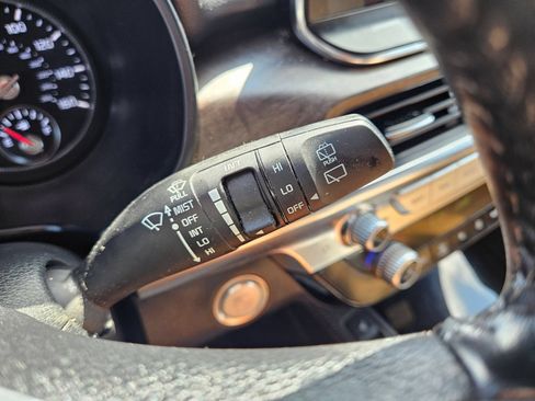Used 2022 Kia Telluride SX w/ Towing Package FWD image 14