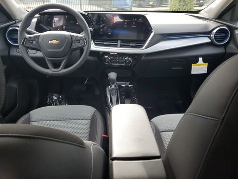 New 2026 Chevrolet Trax LT image 10