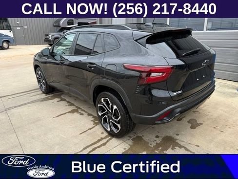 Used 2025 Chevrolet Trax RS w/ Driver Confidence Package FWD image 5