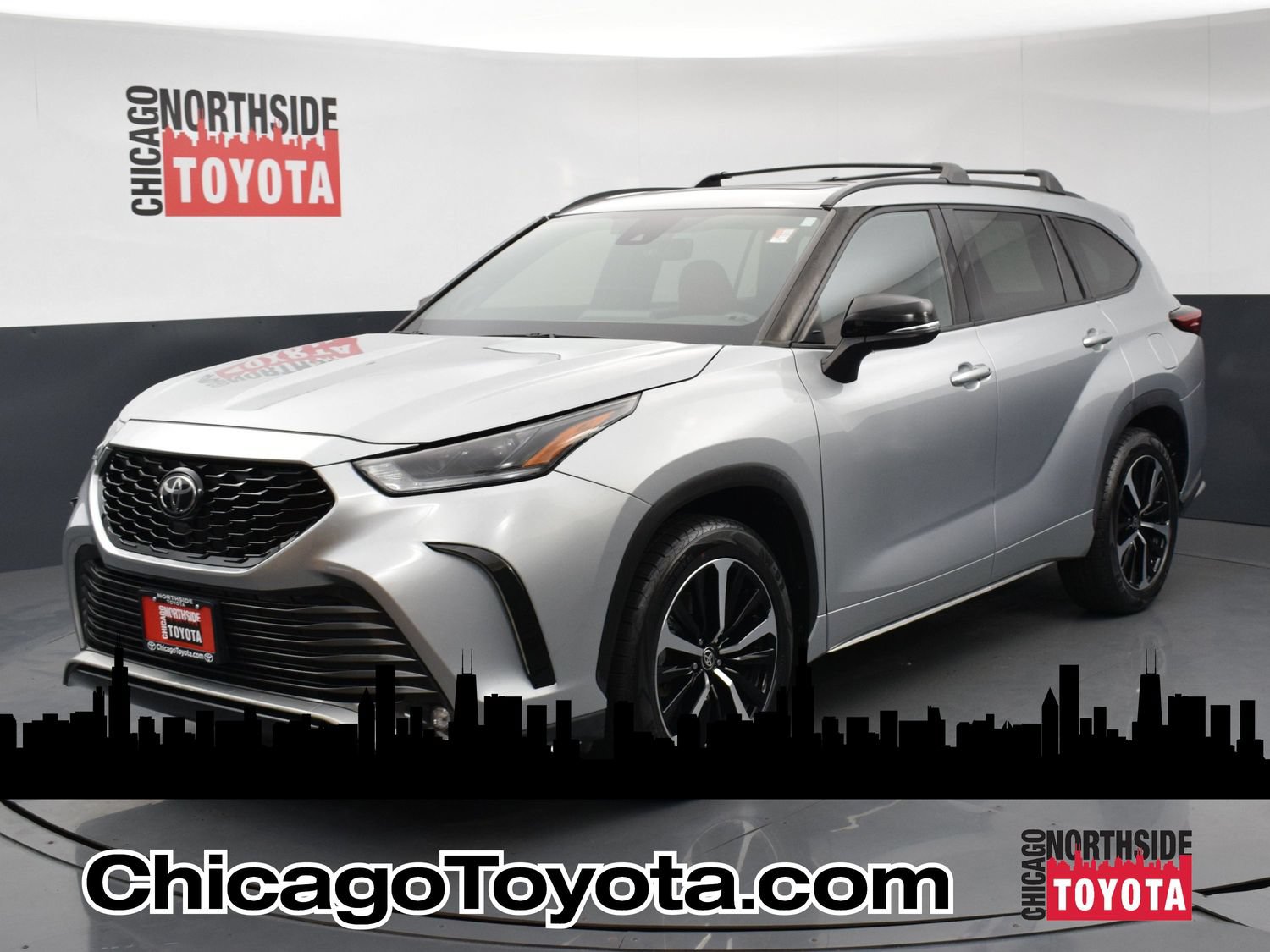 Used 2022 Toyota Highlander XSE AWD/4WD image 1