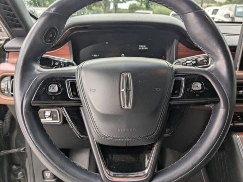 Used 2023 Lincoln Aviator Reserve w/ Equipment Group 201A RWD image 7