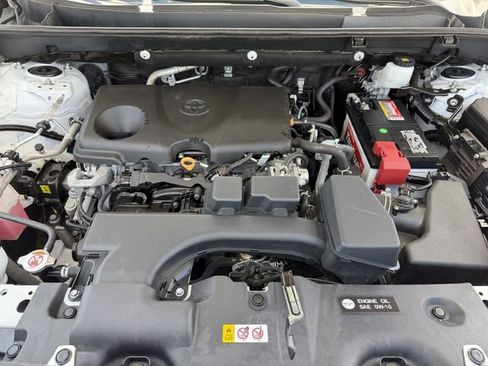 Used 2024 Toyota RAV4 LE image 29
