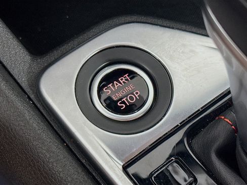 Used 2025 Nissan Sentra SR FWD image 21