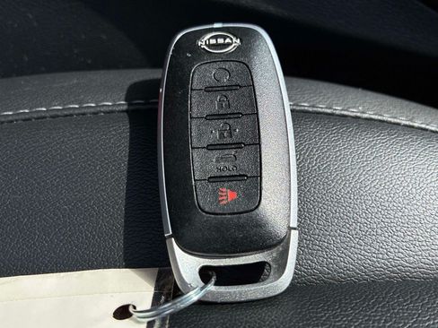 Certified 2025 Nissan Murano SV AWD/4WD image 10