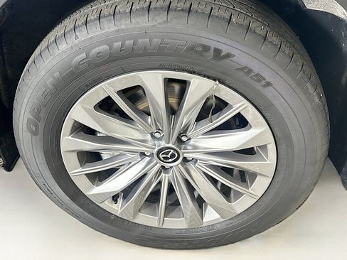 Used 2025 MAZDA CX-90 3.3 Turbo w/ Preferred Package AWD/4WD image 11