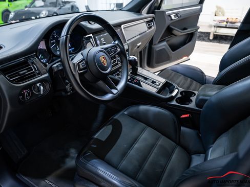 Used 2023 Porsche Macan GTS AWD/4WD image 8