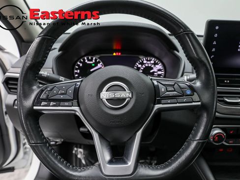 Used 2024 Nissan Altima 2.5 SV w/ SV Premium Package AWD/4WD image 10
