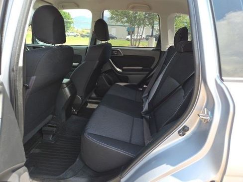Used 2015 Subaru Forester 2.5i w/ Alloy Wheel Package AWD/4WD image 14