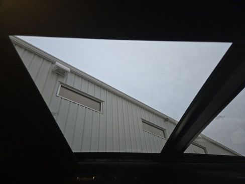 Used 2023 Ford Expedition Limited image 15