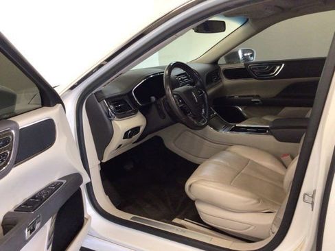 Used 2018 Lincoln Continental Select FWD image 23