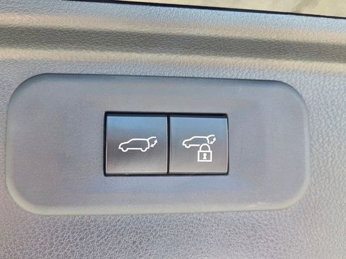 Used 2024 Toyota Grand Highlander AWD image 15