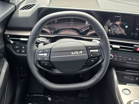 New 2026 Kia Sportage SX Prestige AWD/4WD image 16