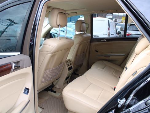 Used 2011 Mercedes-Benz ML 350 4MATIC w/ Premium 1 Pkg image 26