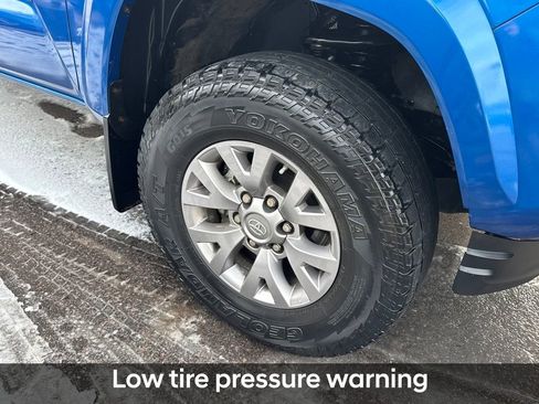 Used 2016 Toyota Tacoma SR5 image 4