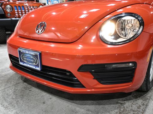Used 2019 Volkswagen Beetle 2.0T S image 4