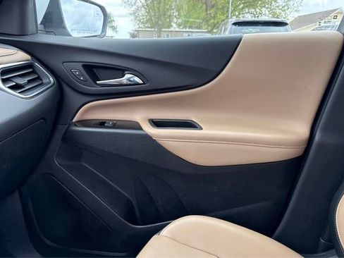 Used 2023 Chevrolet Equinox Premier AWD/4WD image 20