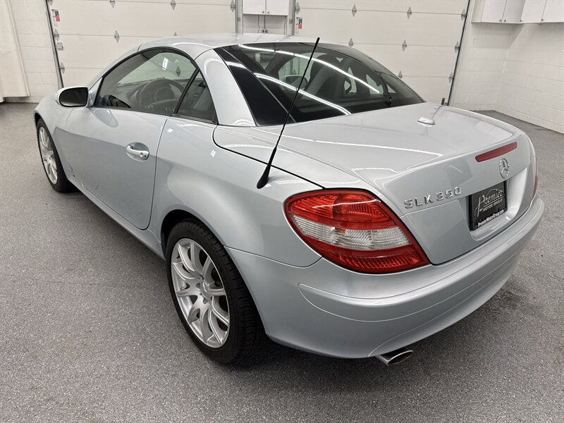 Used 2007 Mercedes-Benz SLK 350 image 11