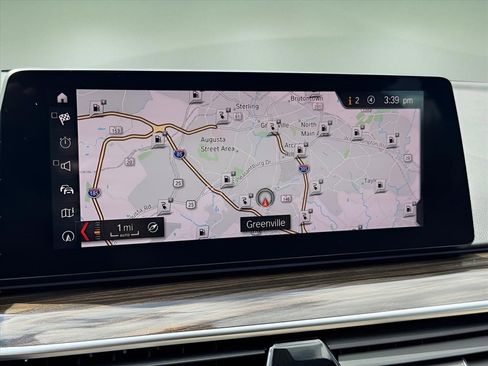 Used 2019 BMW 530e xDrive w/ Premium Package AWD/4WD image 18