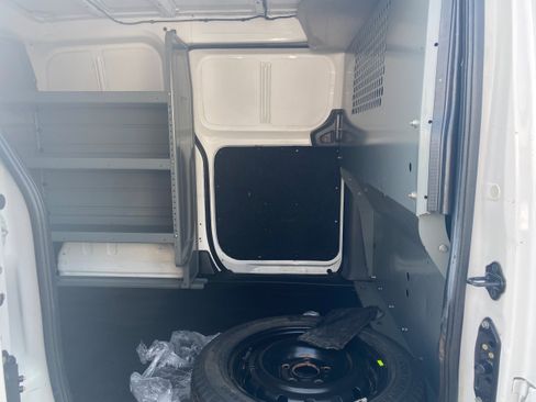 Used 2020 Nissan NV200 S FWD image 18