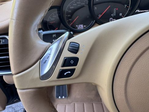 Used 2014 Porsche Panamera image 29