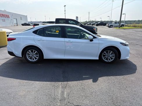Used 2025 Toyota Camry LE FWD image 4
