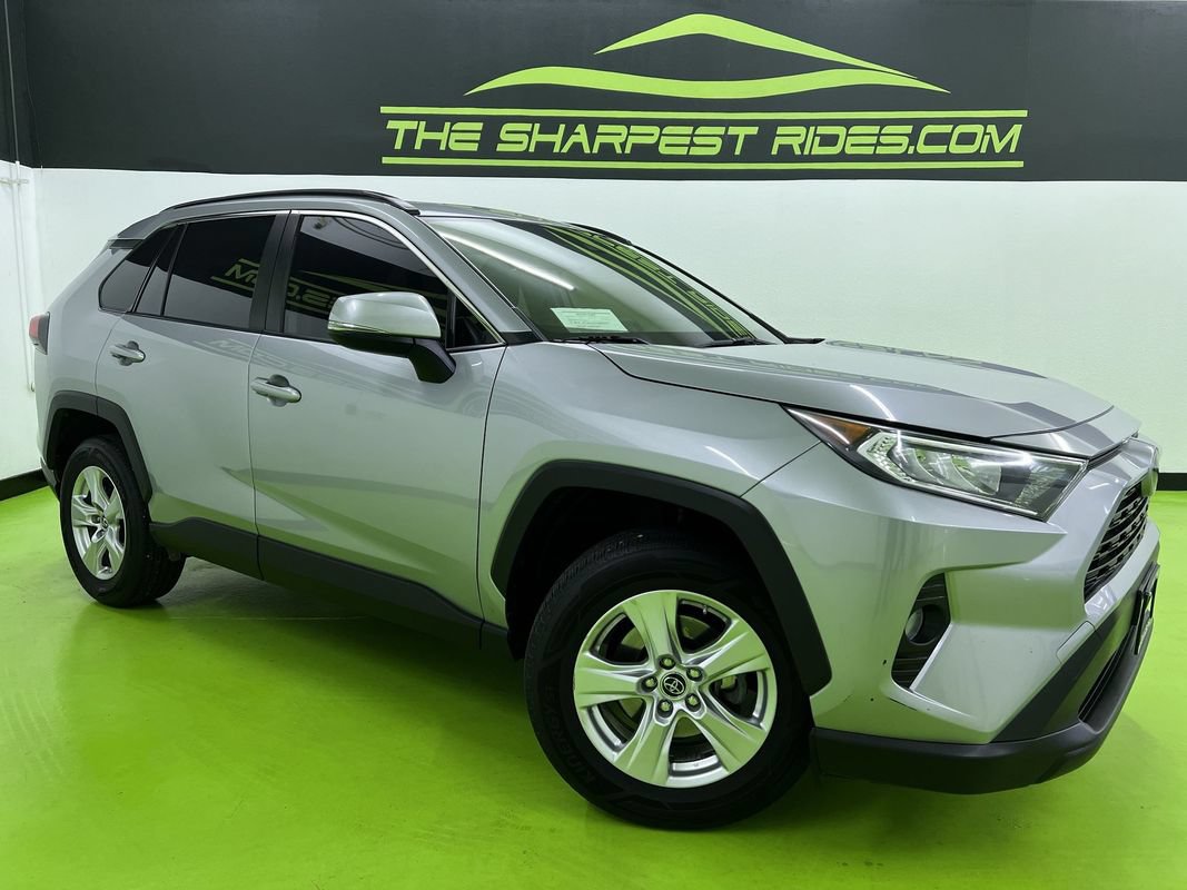 Used 2019 Toyota RAV4 XLE AWD/4WD image 1