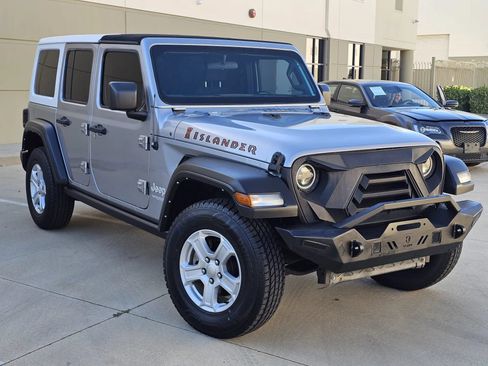 Used 2021 Jeep Wrangler Unlimited Sport AWD/4WD image 4