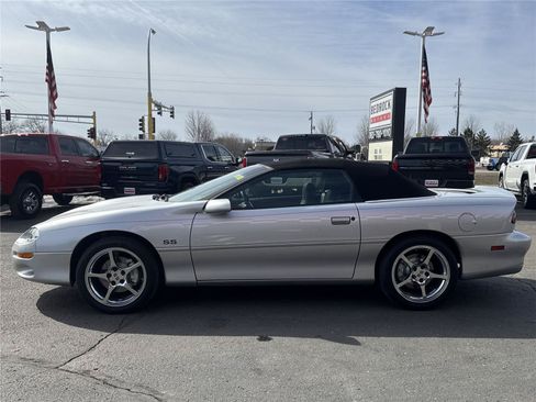 Used 2002 Chevrolet Camaro Z28 w/ SS Performance/Appearance Pkg RWD image 4