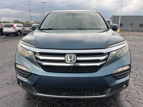 Used 2018 Honda Pilot Touring image 2