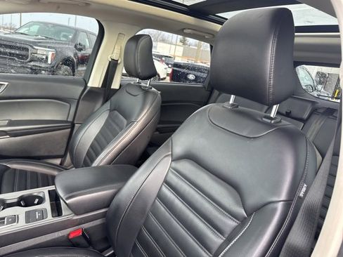 Used 2024 Ford Edge SEL w/ Convenience Package image 23