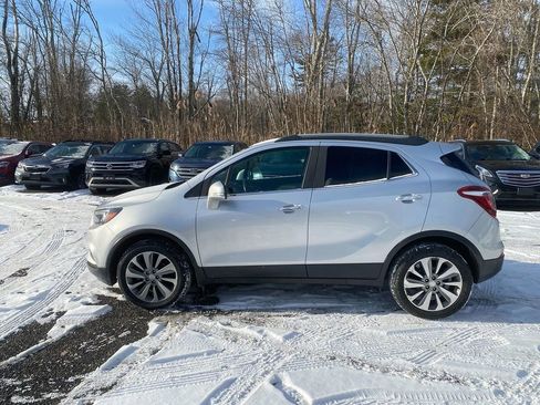 Used 2019 Buick Encore Preferred image 9