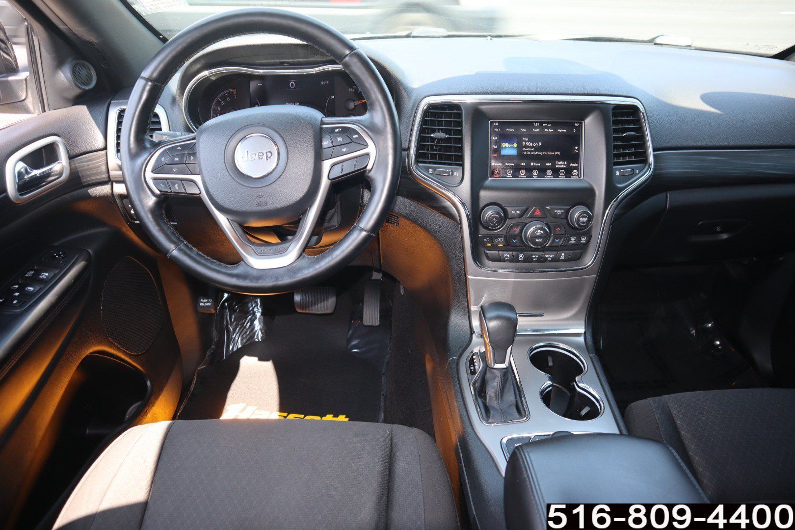 Used 2021 Jeep Grand Cherokee Laredo AWD/4WD image 10