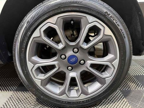 Used 2019 Ford EcoSport Titanium FWD image 32