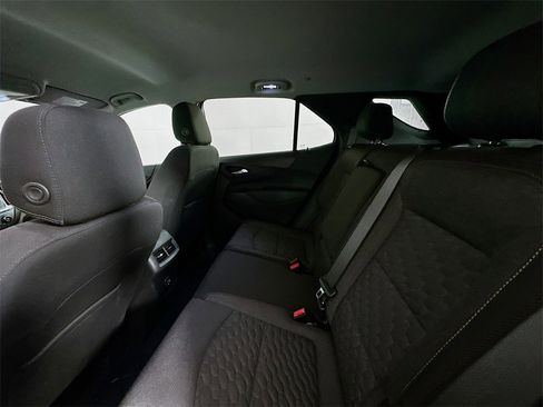 Used 2021 Chevrolet Equinox LT image 25
