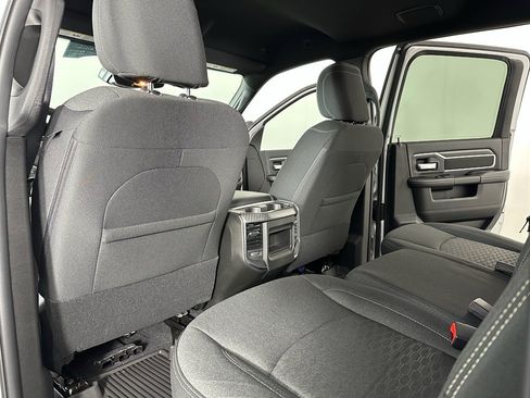 New 2026 RAM 3500 Big Horn AWD/4WD image 24