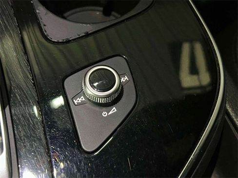 Used 2017 Audi Q7 2.0T Premium Plus w/ Premium Plus Package image 37