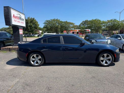 Used 2015 Dodge Charger SE w/ Sport Appearance Group RWD image 7
