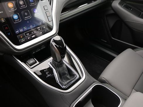 Used 2025 Subaru Outback Onyx Edition image 39