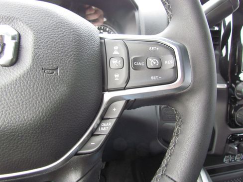 New 2026 RAM 3500 Big Horn AWD/4WD image 9