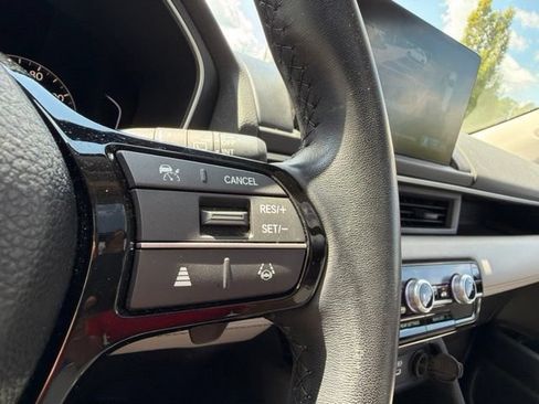 Used 2024 Honda Pilot Touring image 22