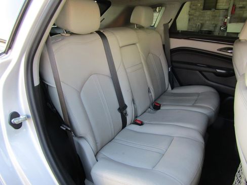 Used 2014 Cadillac SRX Performance image 13