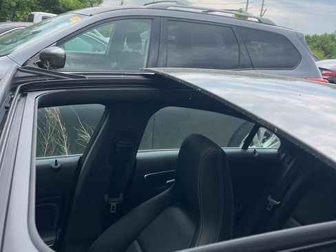 Used 2019 Mercedes-Benz CLA 250 4MATIC image 9