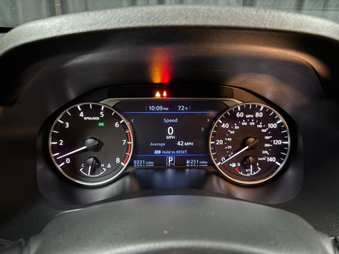 Used 2025 Nissan Altima 2.5 SV FWD image 18