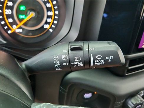 Used 2025 Jeep Wrangler Unlimited Rubicon image 42