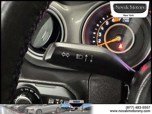 Used 2022 Jeep Wrangler Unlimited Sport AWD/4WD image 16