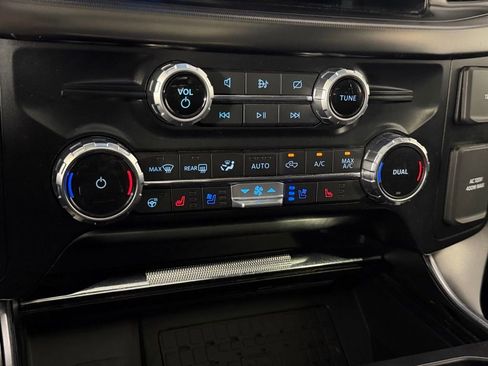 Used 2023 Ford F150 Platinum w/ FX4 Off-Road Package image 18